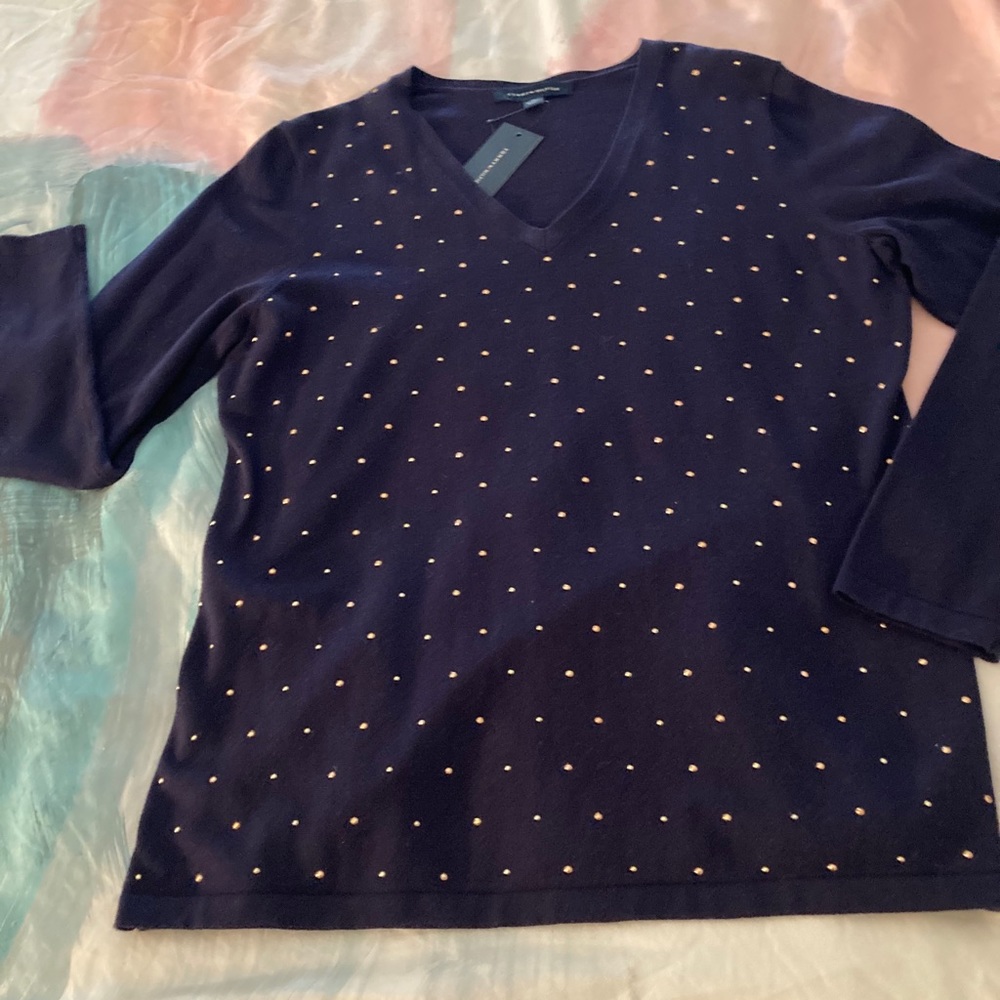 Tommy Hilfiger NWT light weight sweater